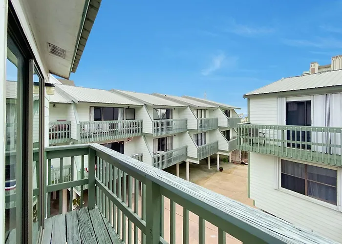 Walk 18 Beachside Pool, King Suite, Walk To Apartment *